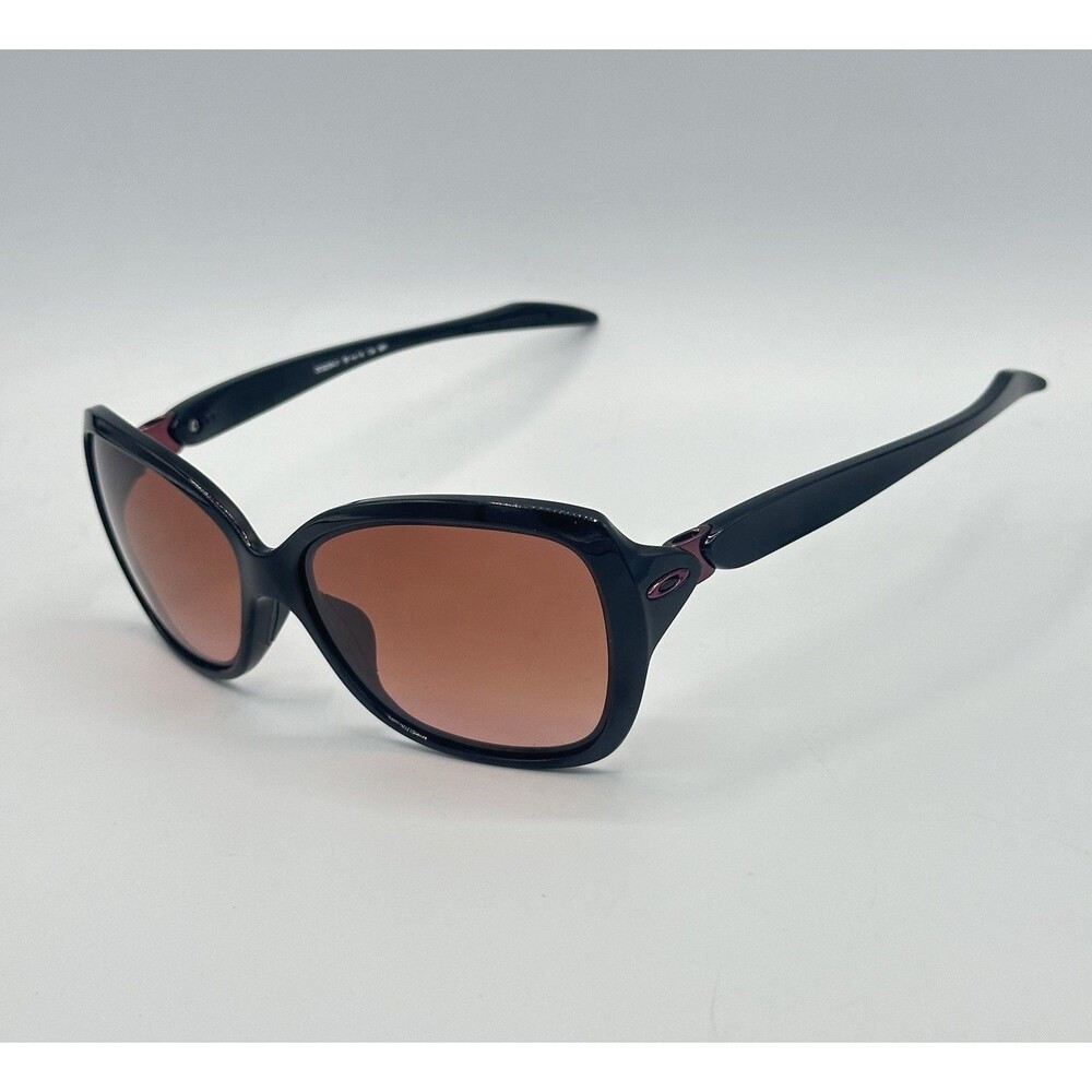 Oakley Catch Me Polished Black G40 Gradient Lens Sunglasses OO9299 (Authentic)